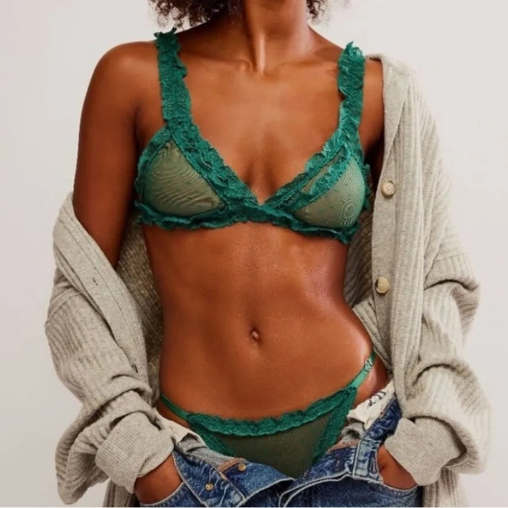 NWT Free People heart to heart lace bralette in pine green
